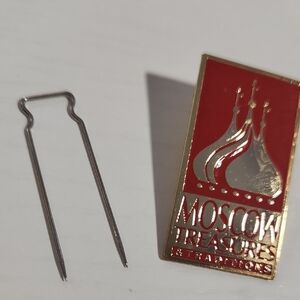 Moscow Treasures Red and Gold Pin
